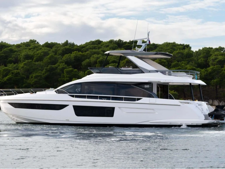 Yacht charter Naples cheap ARAGREV 4