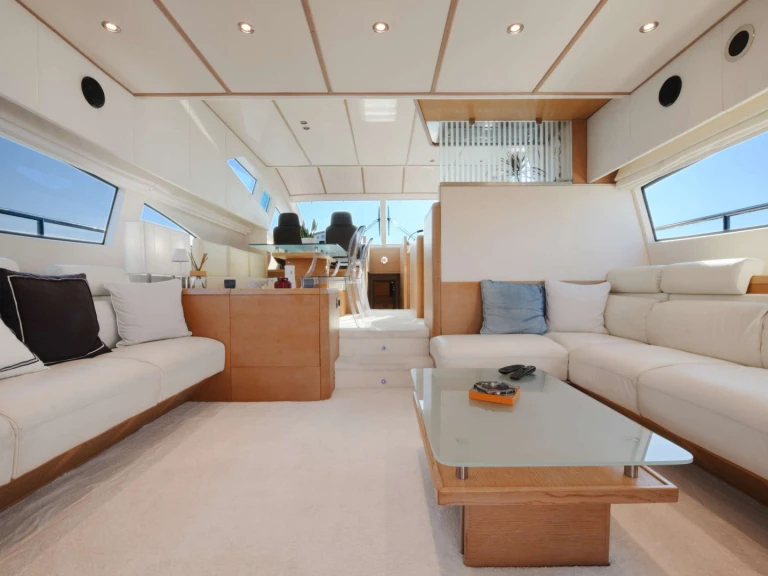 Aicon BLUEWAVE in Athens on SamBoat