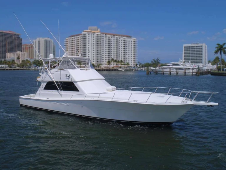 Bareboat Rental Luxury Yacht Viking, U.S.A with a boat licence