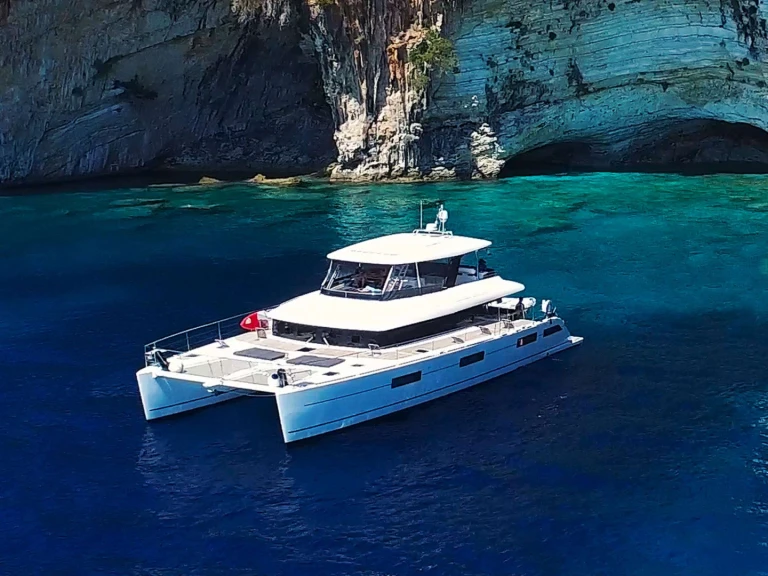 Lagoon CUTE LITTLE CAT charter bareboat or captained in  Piraeus