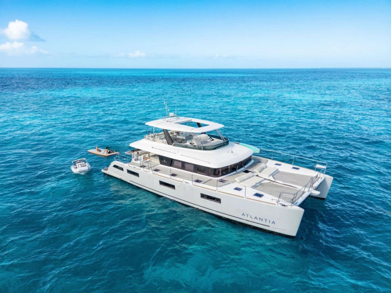 Luxury Yacht for rent Bahamas at the best price