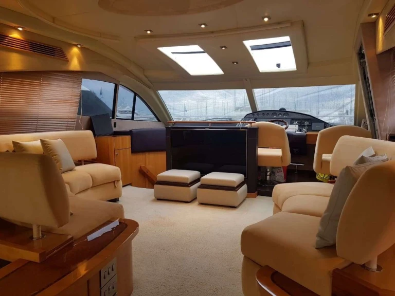 Luxury Yacht rental in Alimos - Sealine MAGIKA