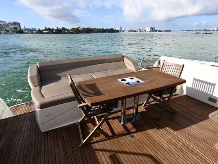 Yacht charter Caribbean cheap 60 Prestige