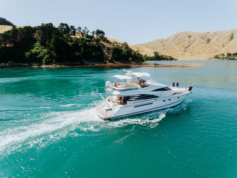 Luxury Yacht for rent Picton at the best price