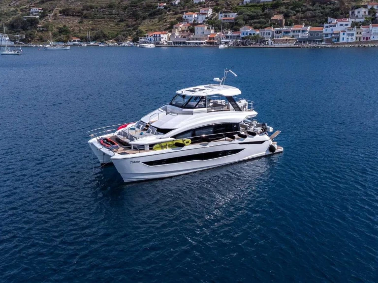 Yacht charter Lávrio cheap TiAmo