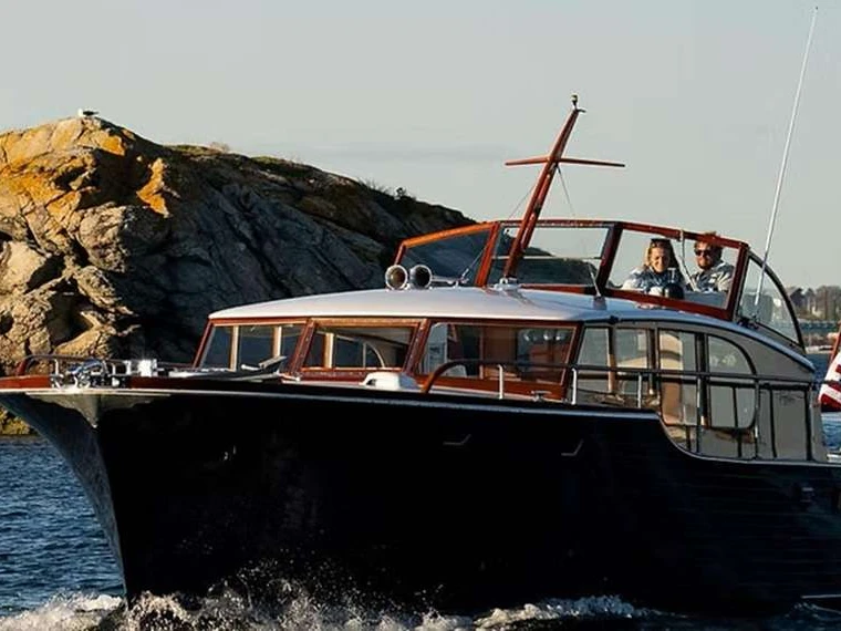 Yacht charter Sag Harbor cheap NORTH STAR