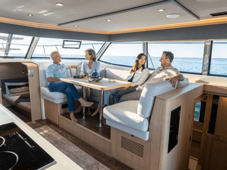 Luxury Yacht for rent Cannigione at the best price