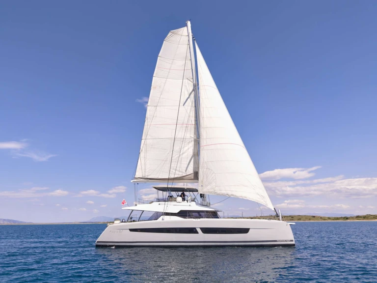 Bareboat Rental Luxury Yacht Fountaine Pajot with a boat licence