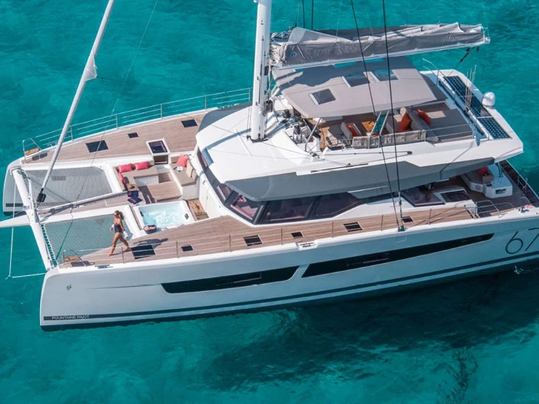 Fountaine Pajot LISA OF THE SEAS in Naples on SamBoat