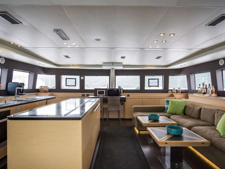 Luxury Yacht rental in Saint Thomas Island - Lagoon RIPPLE