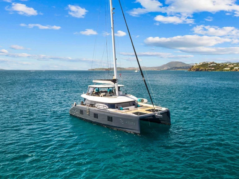 Yacht charter Tortola cheap AMAYA