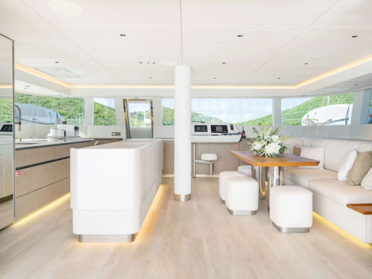 Luxury Yacht rental with or without captain Sunreef British Virgin Islands (BVI)