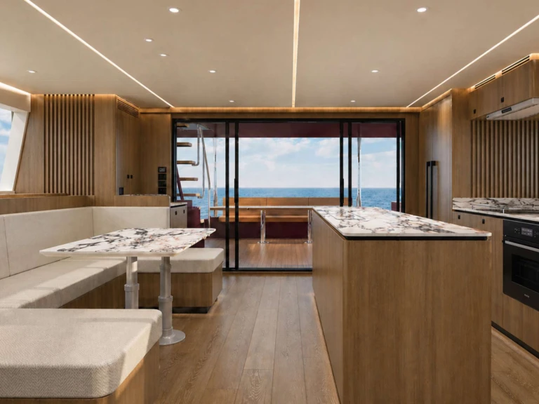 Bareboat Rental Luxury Yacht HeySea with a boat licence