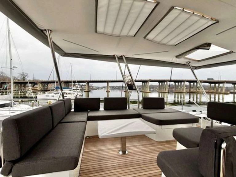 Boat rental Fountaine Pajot BACCHUS in British Virgin Islands (BVI) on Samboat