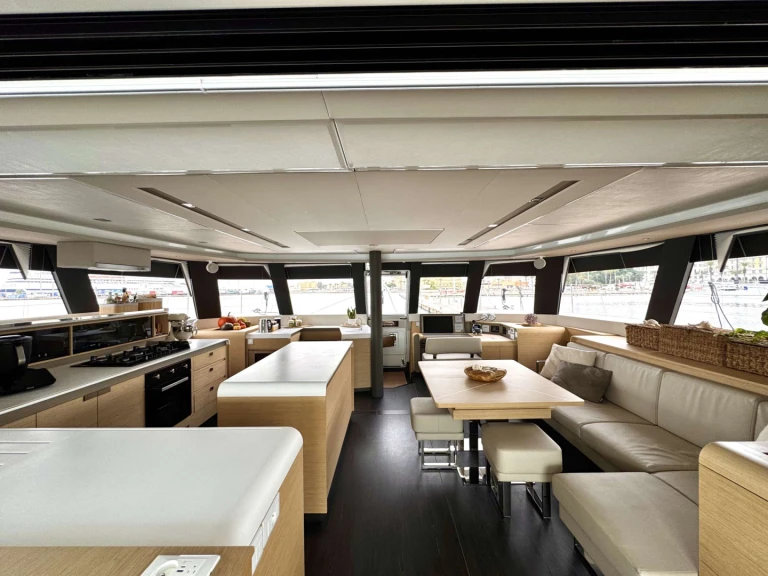 Luxury Yacht for rent British Virgin Islands (BVI) at the best price