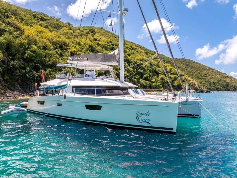 Luxury Yacht for rent British Virgin Islands (BVI) at the best price