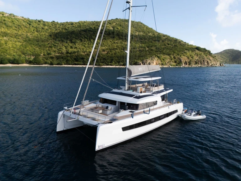 Bareboat Rental Luxury Yacht Bali with a boat licence