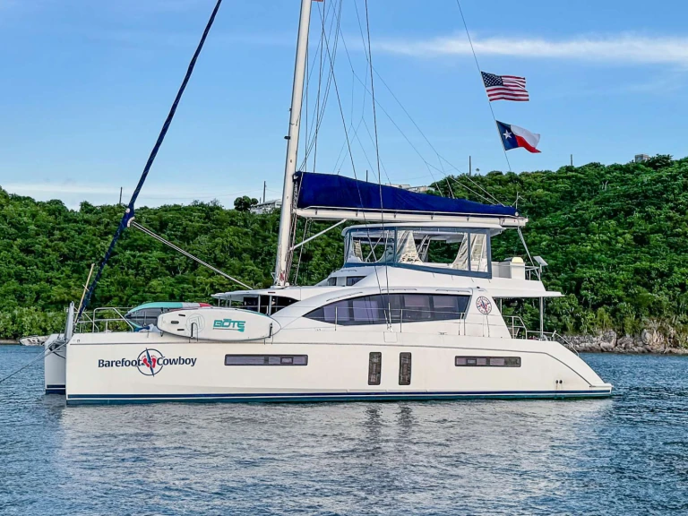 Luxury Yacht for rent Saint Thomas Island at the best price