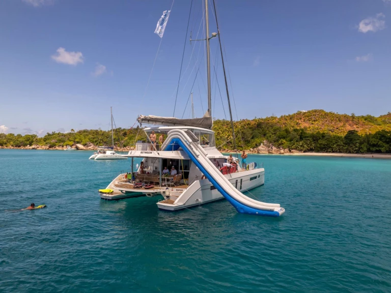 Robertson and Caine BETWEEN in Seychelles on SamBoat