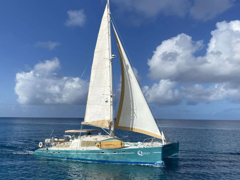 Boat rental Simonis QUEST in Newport on Samboat