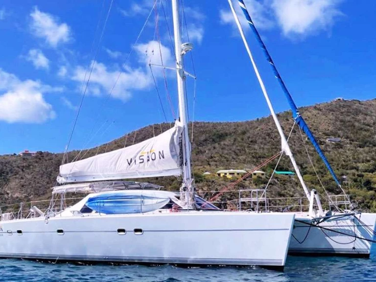 Bareboat Rental Luxury Yacht Lagoon with a boat licence