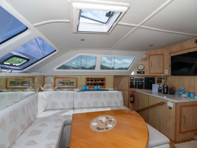 Luxury Yacht for rent Trellis Bay at the best price