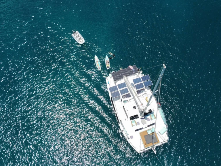 Bareboat Rental Luxury Yacht Royal Cape with a boat licence