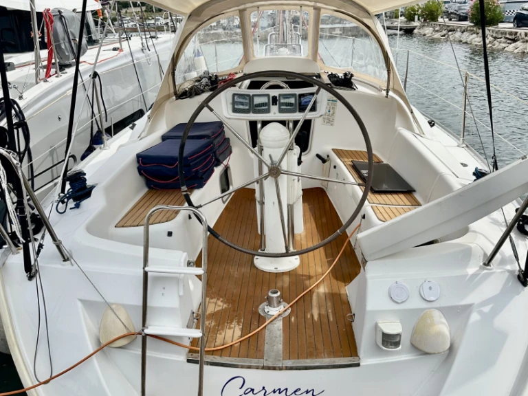 Jeanneau Sun Odyssey 32i charter bareboat or captained in  Pula
