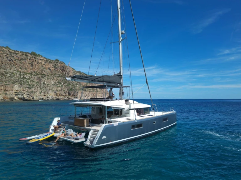 Luxury Yacht for rent Staniel Cay at the best price