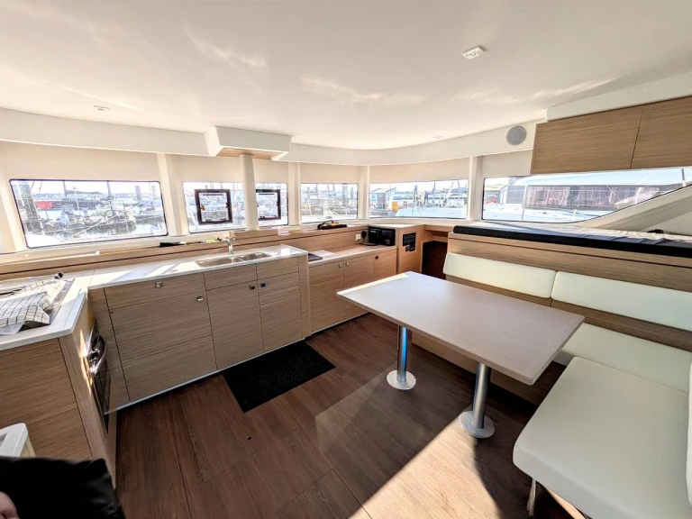 Rent a Lagoon Lagoon 43 Bonifacio