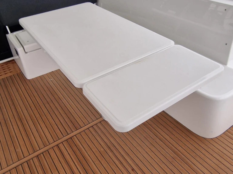 Yacht charter Bonifacio cheap Lagoon 42