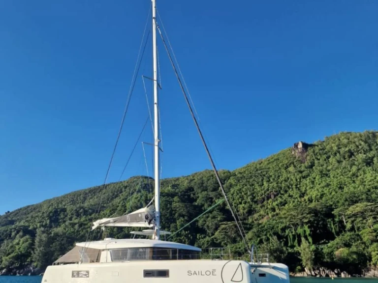 Catamaran rental with or without captain Lagoon Bonifacio
