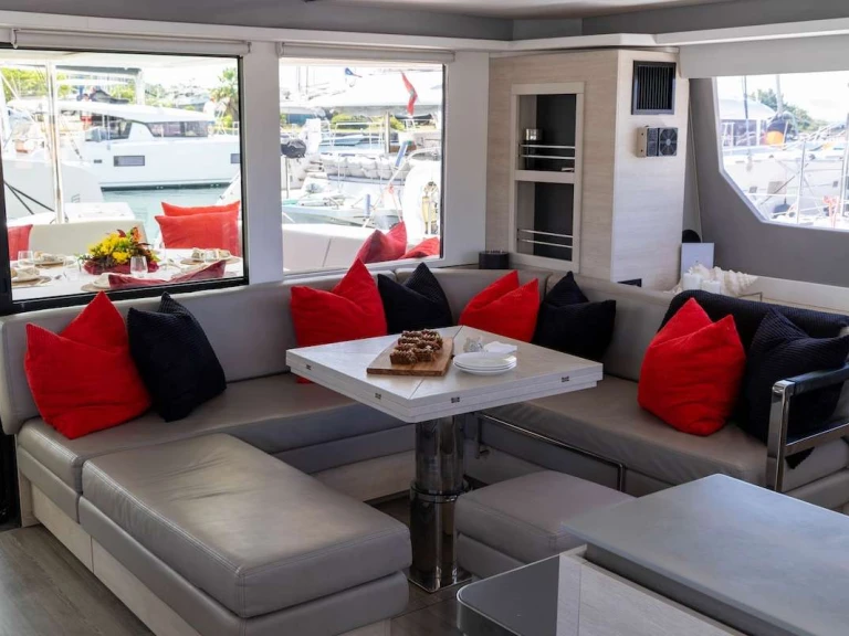 Yacht charter British Virgin Islands (BVI) cheap SEA DOG