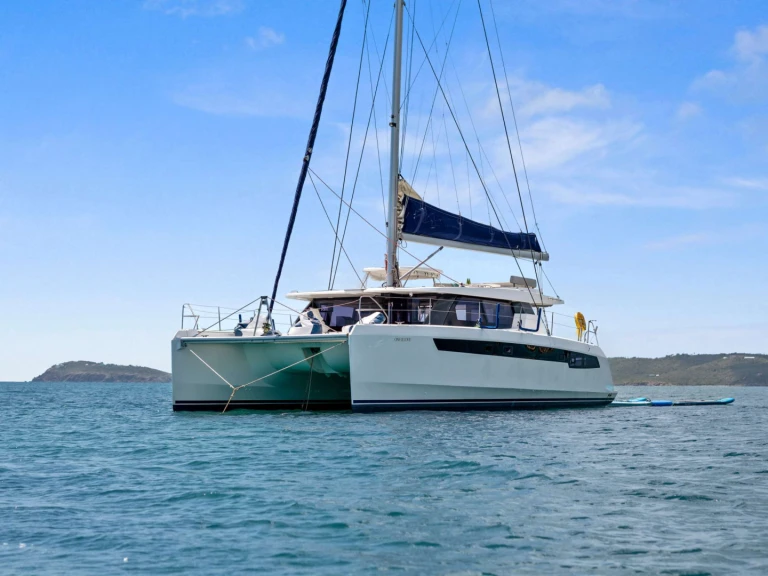 Luxury Yacht rental with or without captain Leopard British Virgin Islands (BVI)