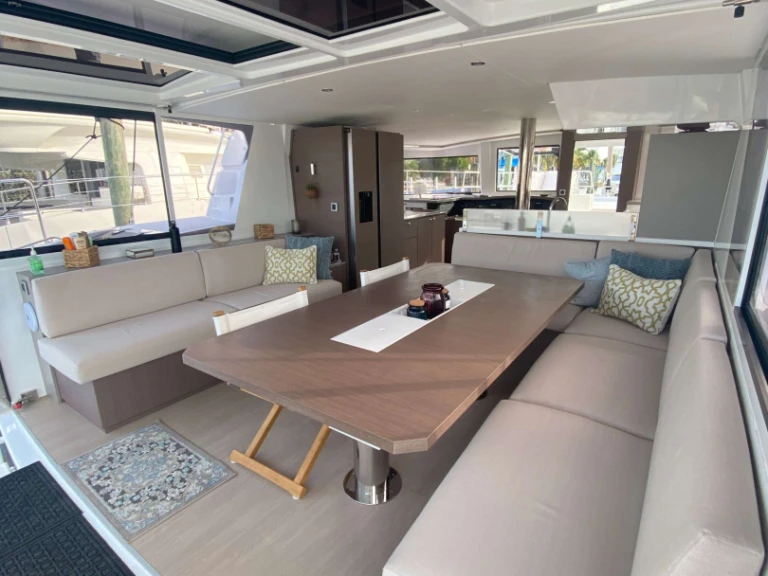 Bali OKEANA in British Virgin Islands (BVI) on SamBoat