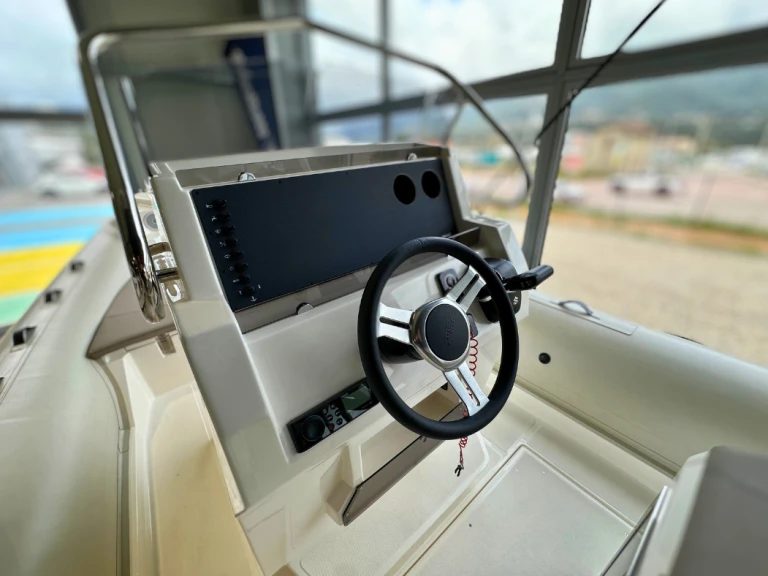 RIB rental in Ajaccio - Lomac Lomac 850 IN