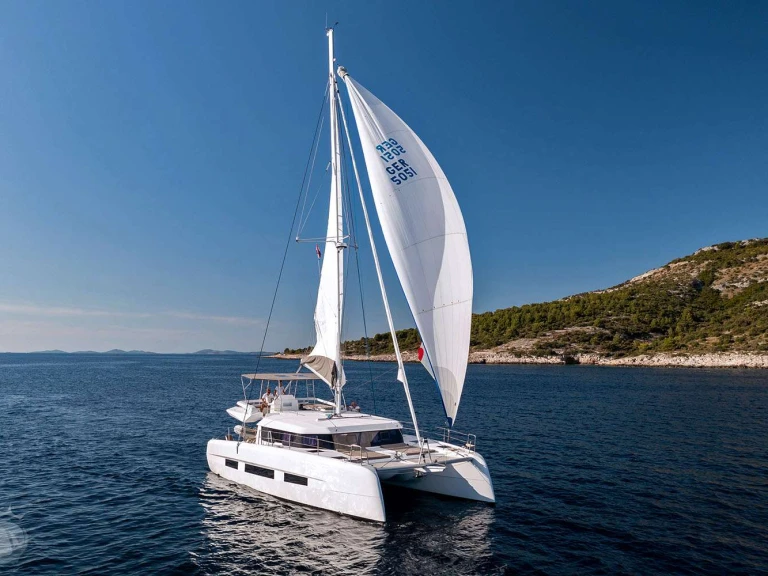 Dufour WALK'N ON SUNSHINE in Saint Thomas Island on SamBoat