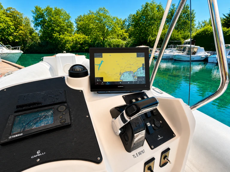 Boat rental Capelli Tempest 770 in Mandelieu-la-Napoule on Samboat