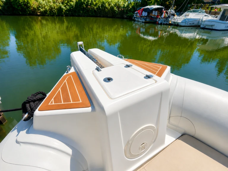 Capelli Tempest 770 in Mandelieu-la-Napoule on SamBoat