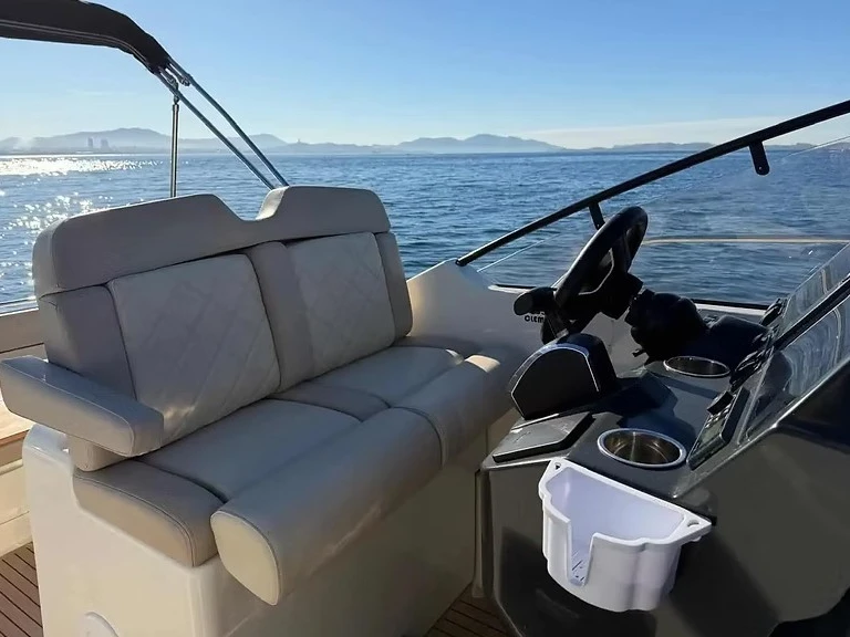 Yacht charter Antibes cheap Activ 875 Sundeck