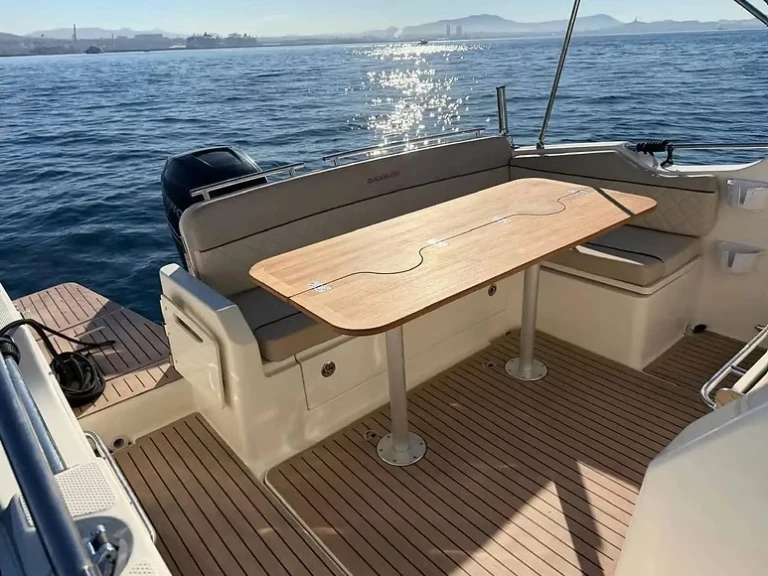 Motorboat rental with or without captain Quicksilver Antibes