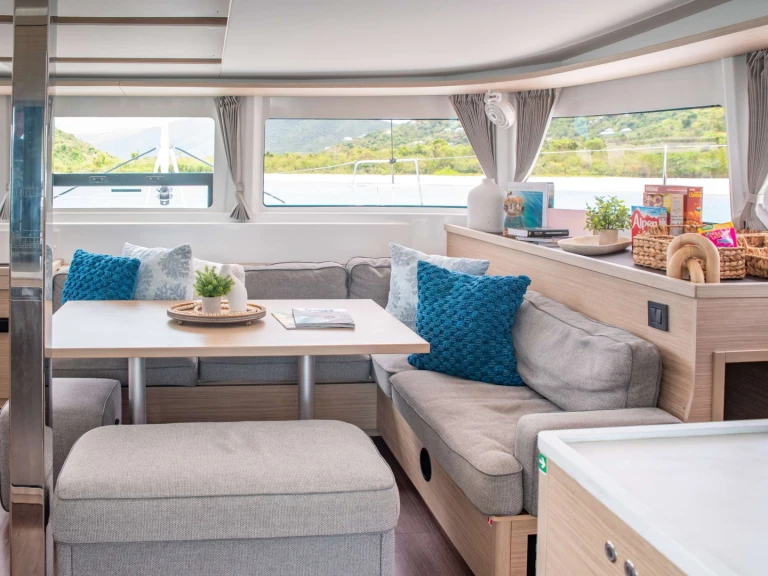Luxury Yacht for rent British Virgin Islands (BVI) at the best price