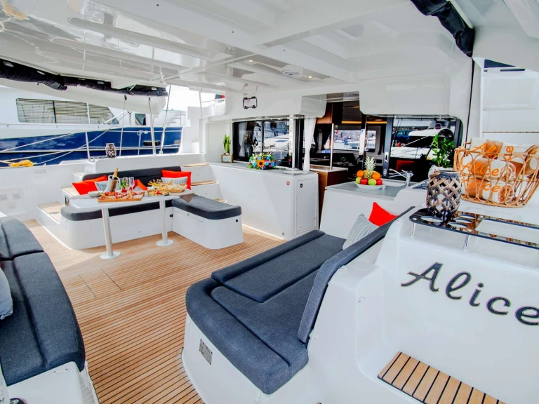 Luxury Yacht rental in Athens - Lagoon ALICE