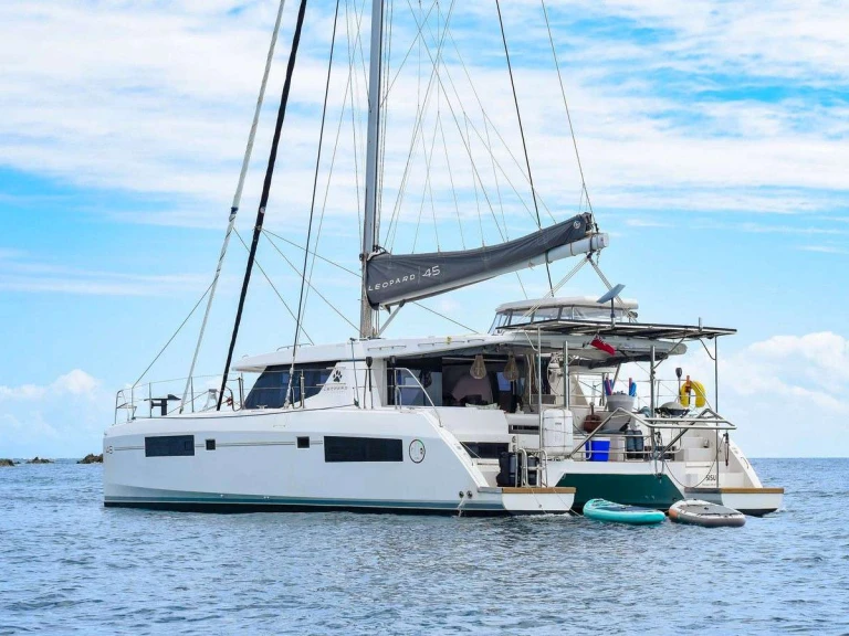 Luxury Yacht rental with or without captain Leopard British Virgin Islands (BVI)