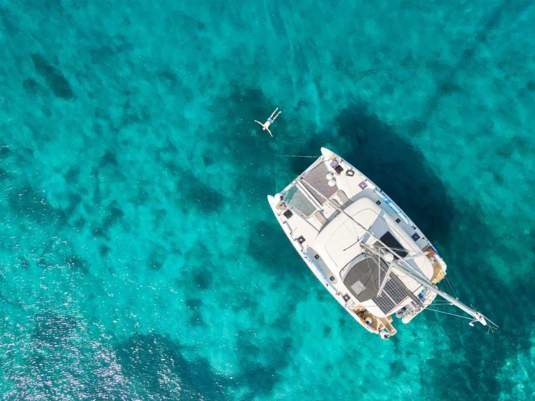 Luxury Yacht rental in Croatia - Lagoon AURA