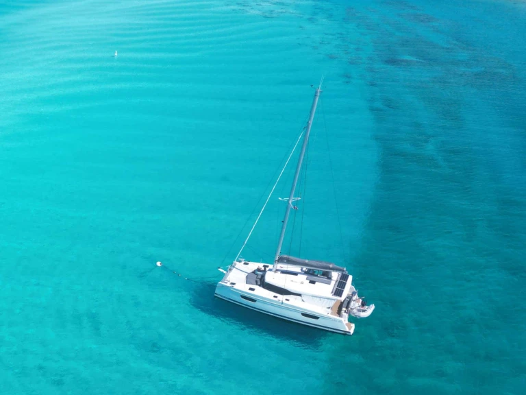 Rent a Fountaine Pajot VIVE L'AMOUR Bahamas
