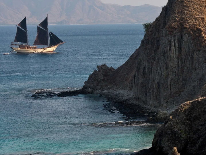 Custom Silolona in Labuanbajo on SamBoat