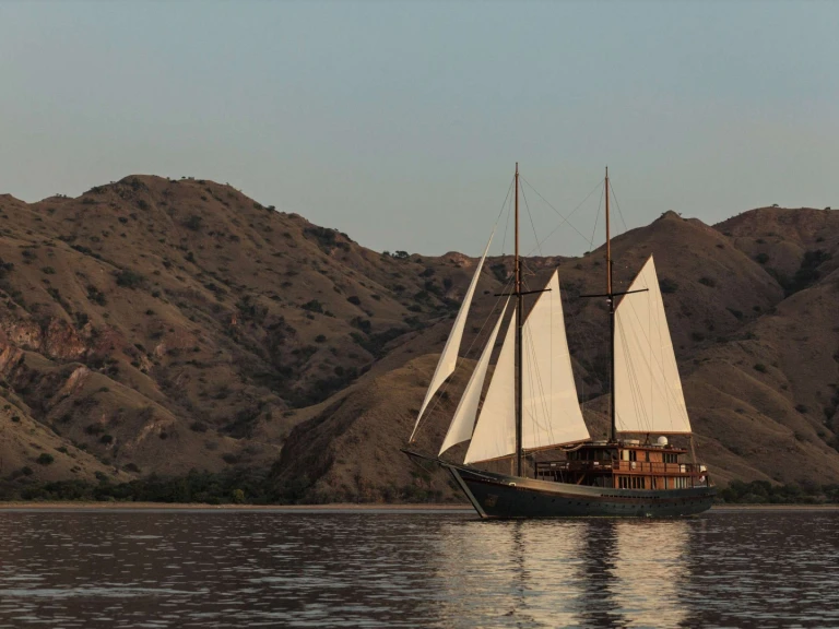 Bareboat Rental Luxury Yacht  with a boat licence