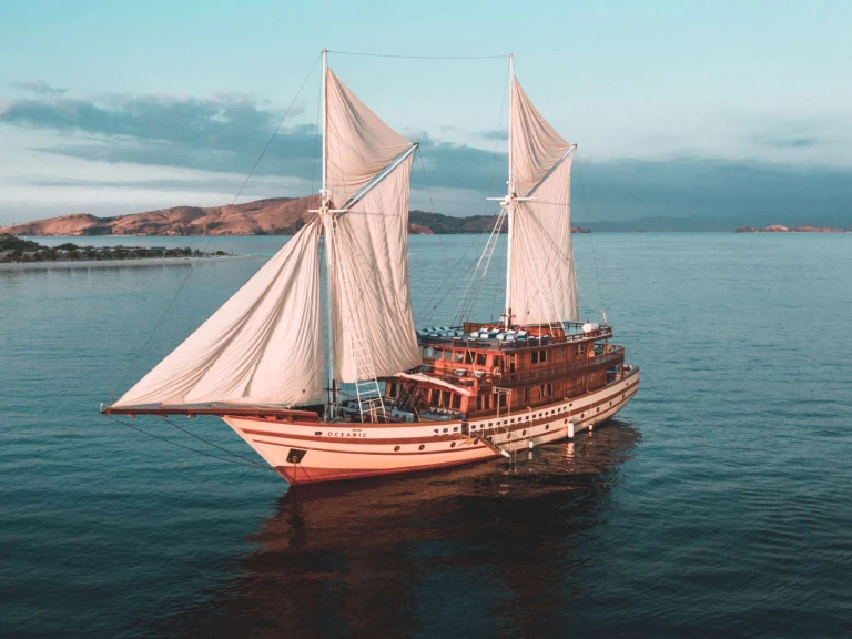 Boat rental  THE MAJ OCEANIC in Labuan Bajo on Samboat