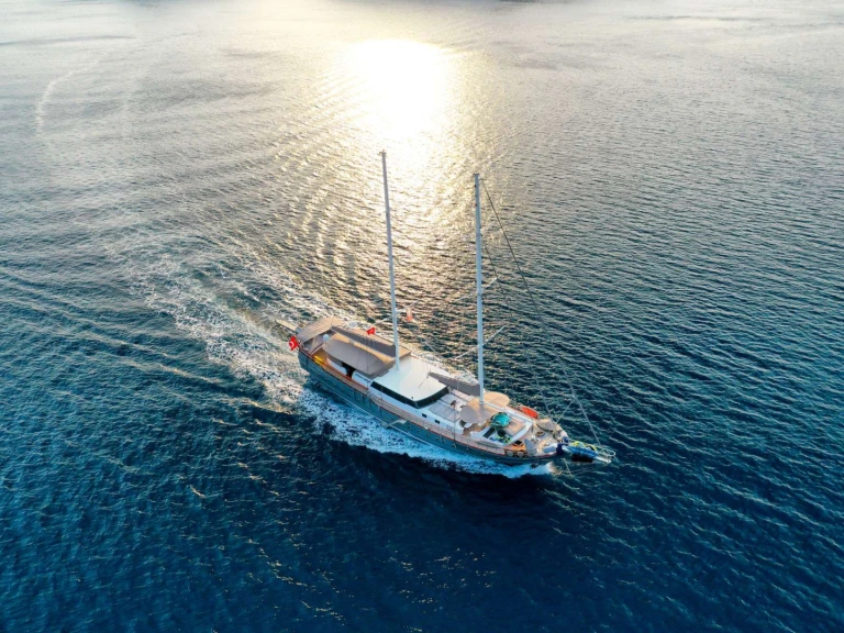 Bareboat Rental Luxury Yacht BODRUM SHIPYARDS with a boat licence